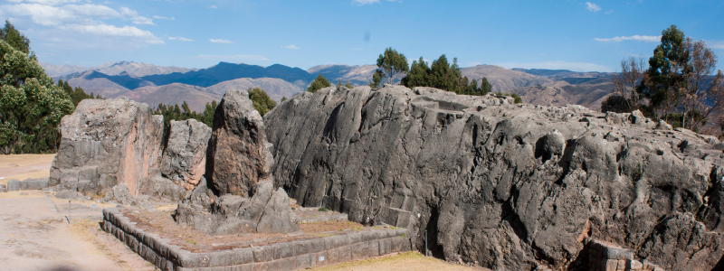 Mate de coca tradicional para el mal de altura en Perú
